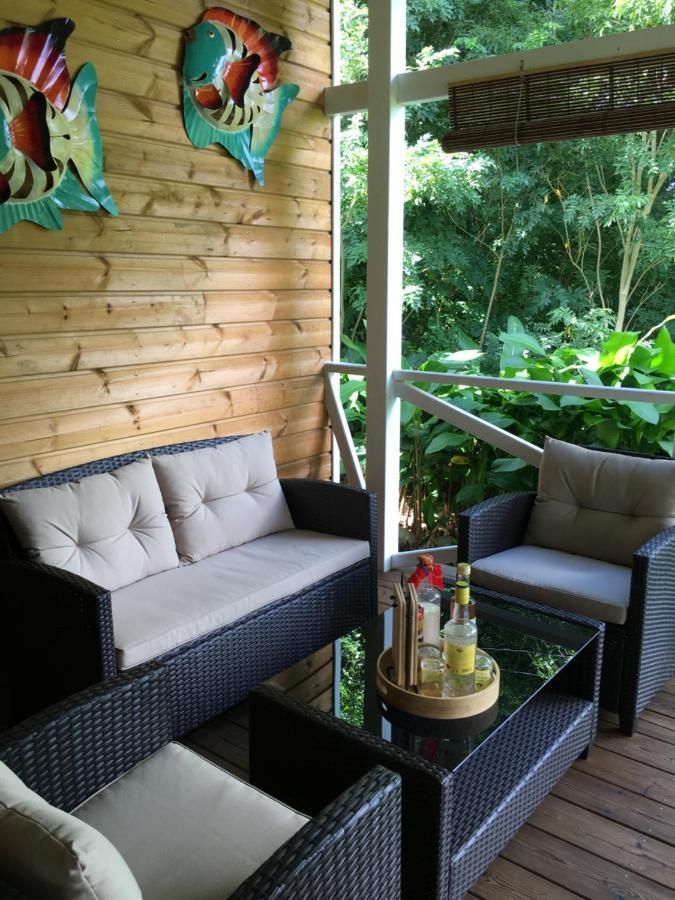Grand Bungalow Avec Piscine Et Vue Mer Bouillante Eksteriør bilde
